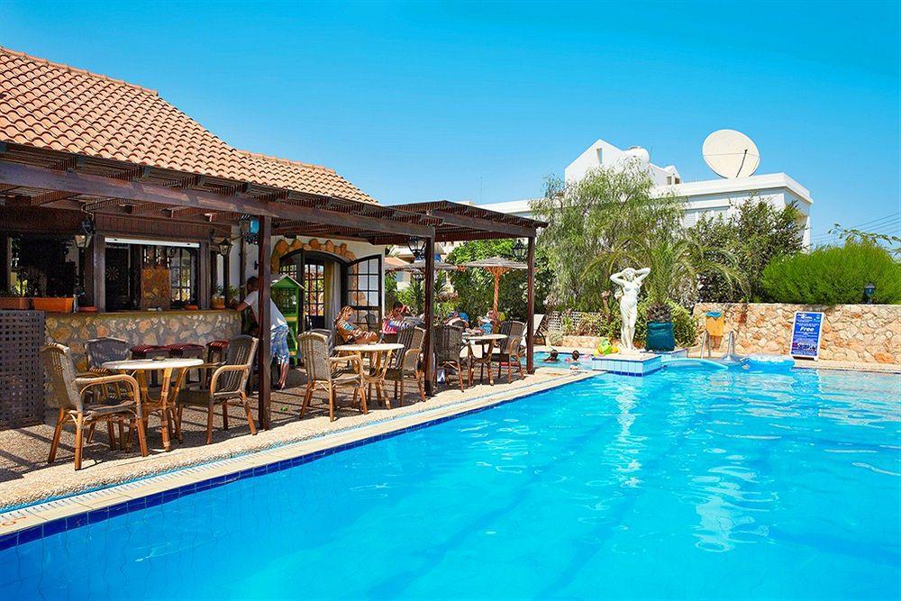 Anais Bay Hotel Protarász Kültér fotó