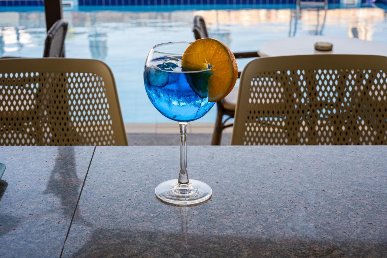 Anais Bay Hotel Protarász Kültér fotó