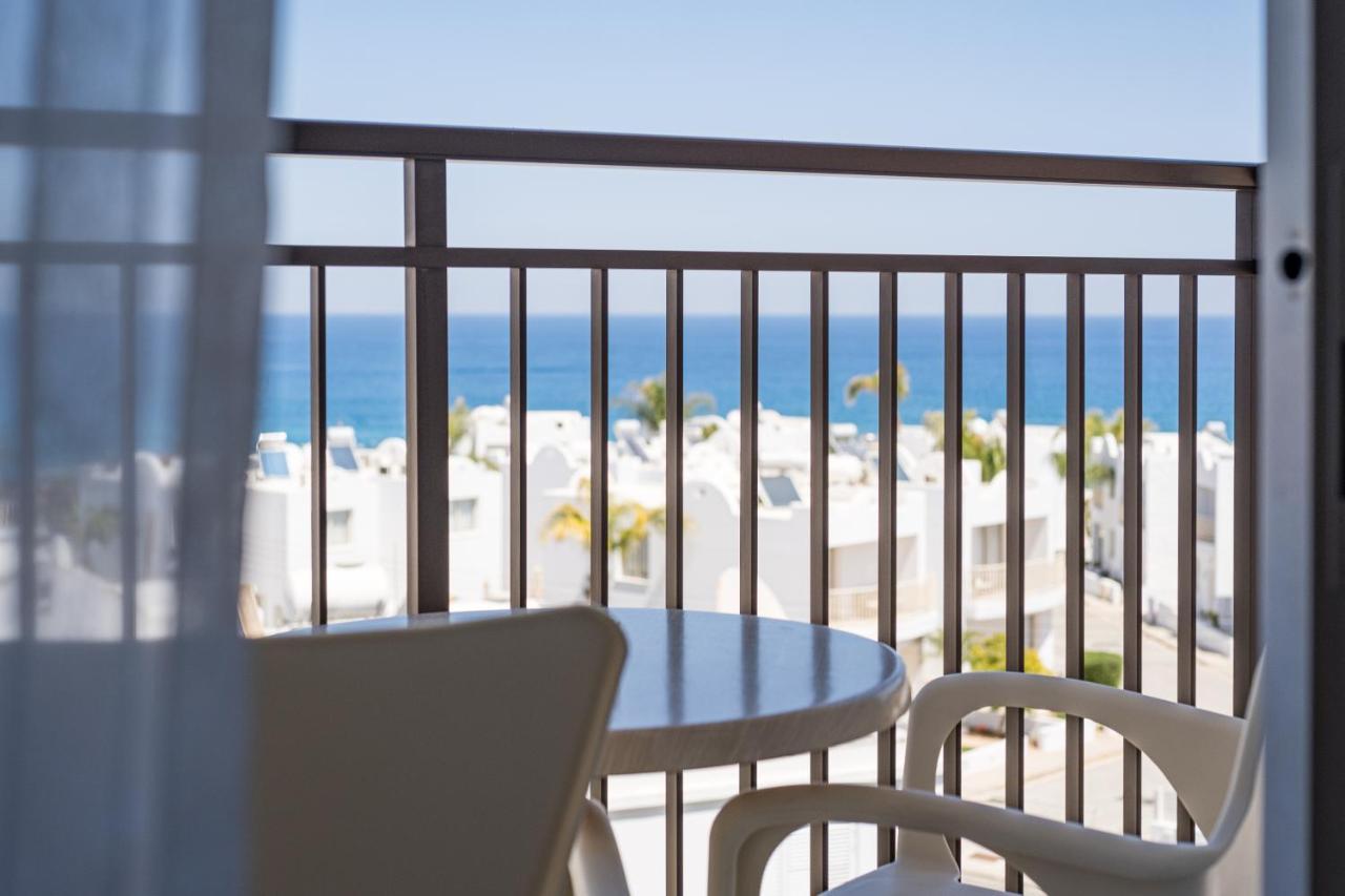 Anais Bay Hotel Protarász Kültér fotó