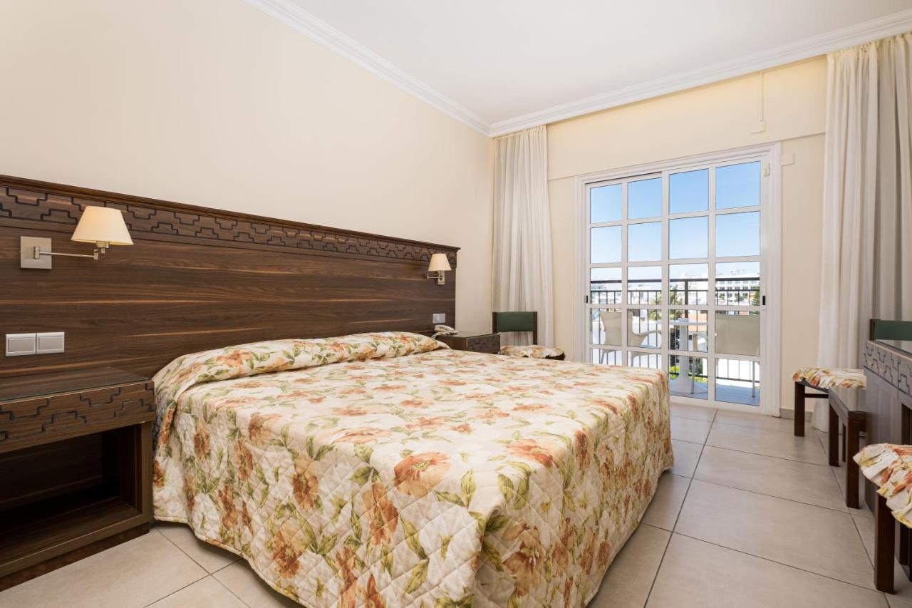 Anais Bay Hotel Protarász Kültér fotó
