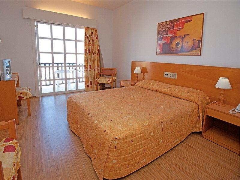 Anais Bay Hotel Protarász Kültér fotó